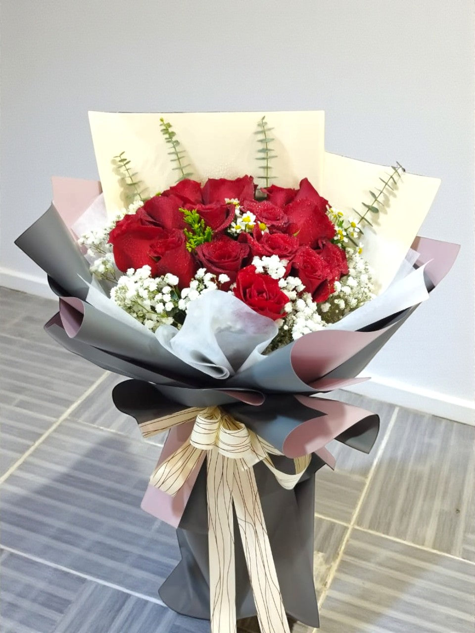 BRF-V26RB125 VALENTINE ROSE BOUQUET