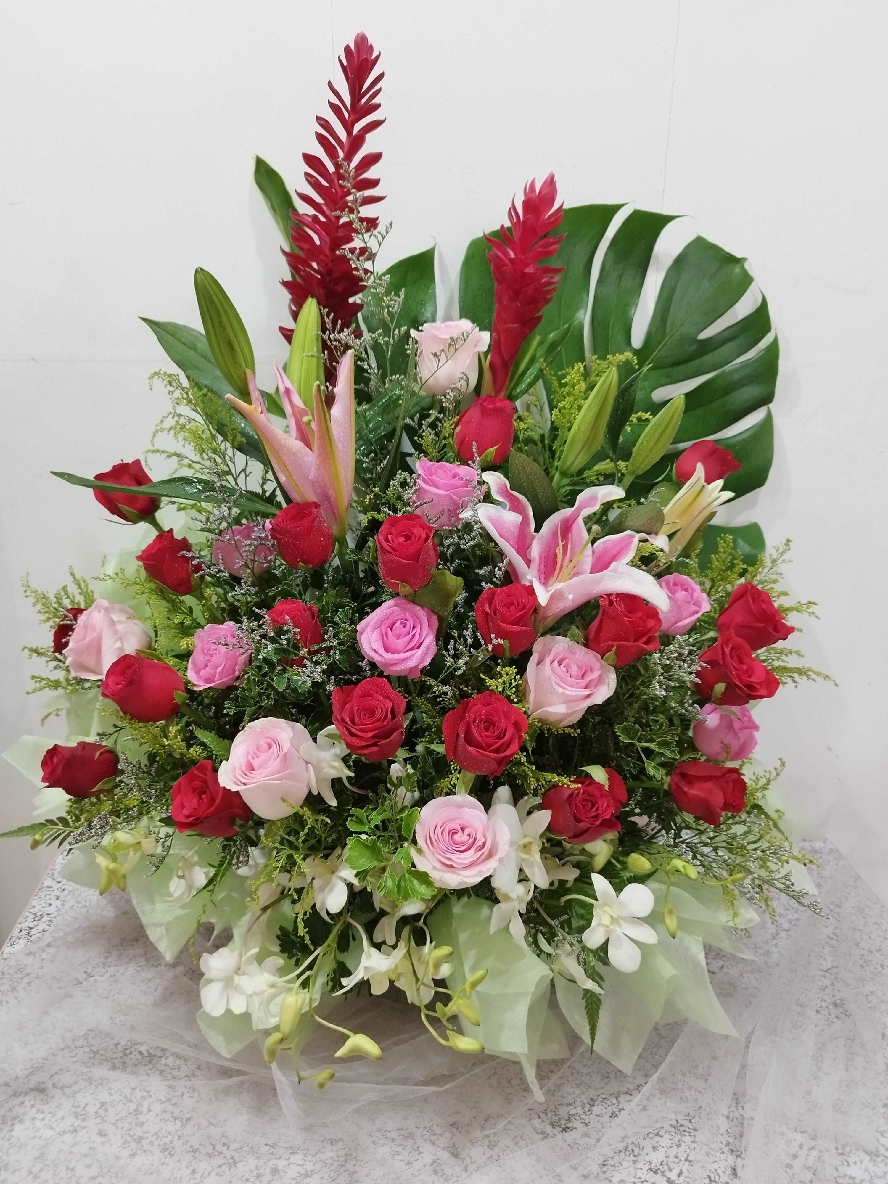 Flower Arrangements – Blue Roses Florist