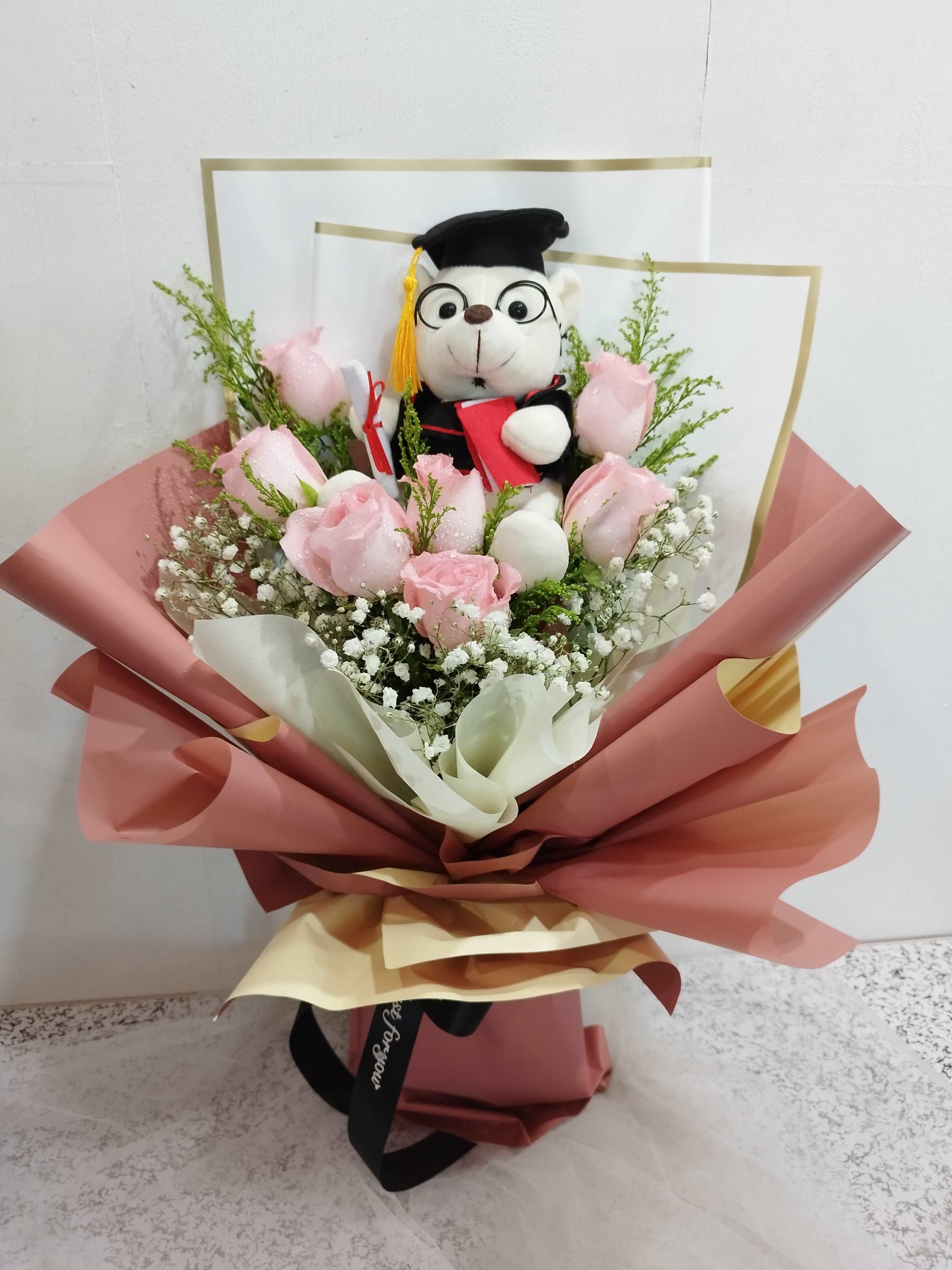 Graduation – Blue Roses Florist