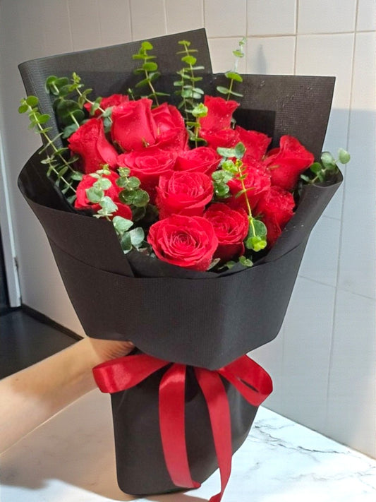 BRF-V26RB105 VALENTINE ROSE BOUQUET